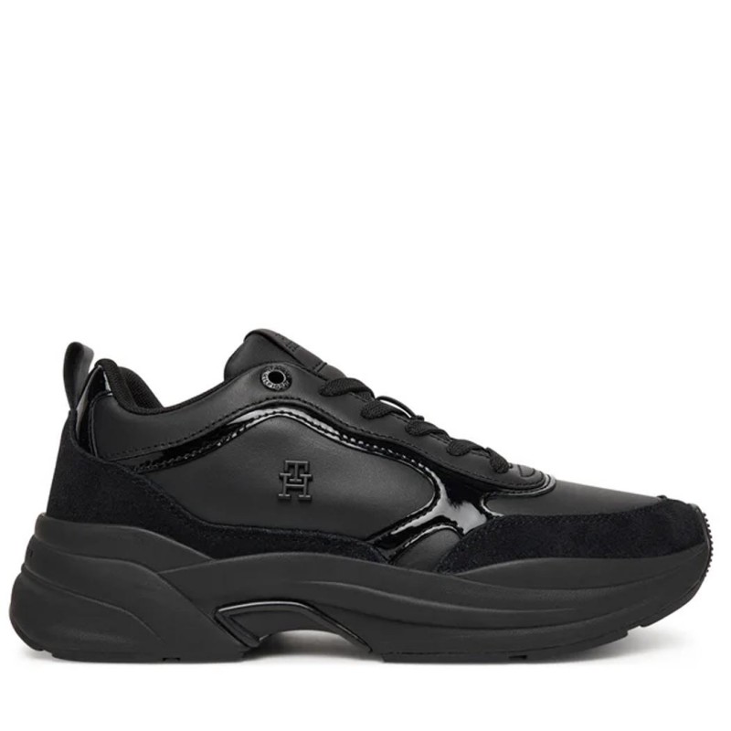ΓΥΝΑΙΚΕΙΑ ΠΑΠΟΥΤΣΙΑ TOMMY HILFIGER Chunky Runner Patent ΓΥΝΑΙΚΕΙΑ ΠΑΠΟΥΤΣΙΑ TOMMY HILFIGER Chunky Runner Patent